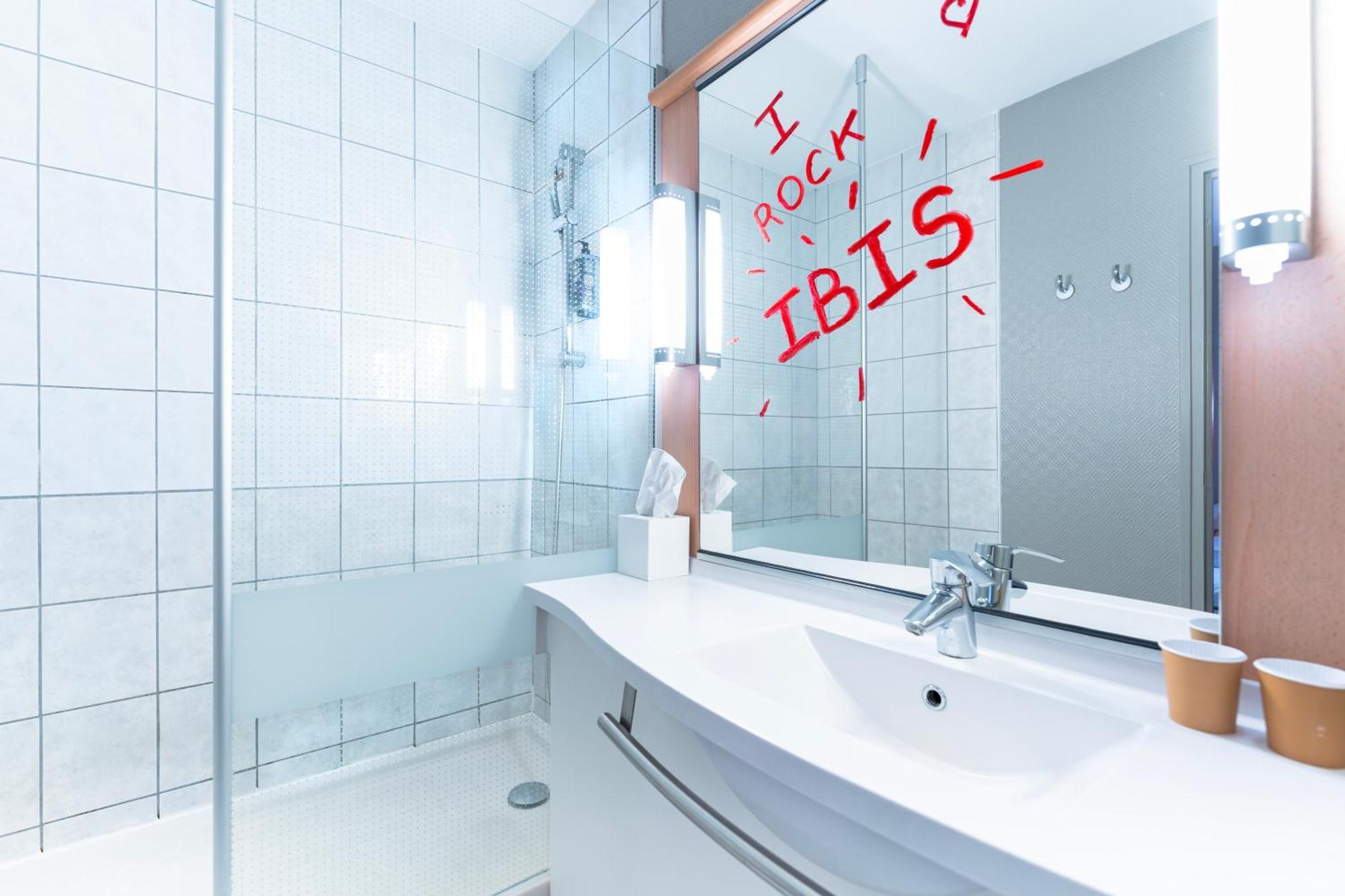 Hotel Ibis Cognac Centre エクステリア 写真