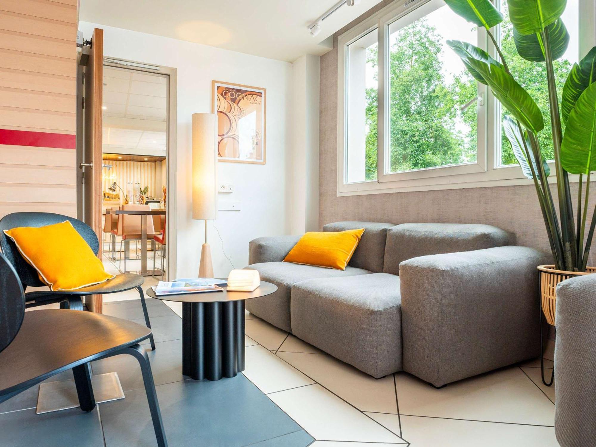 Hotel Ibis Cognac Centre エクステリア 写真