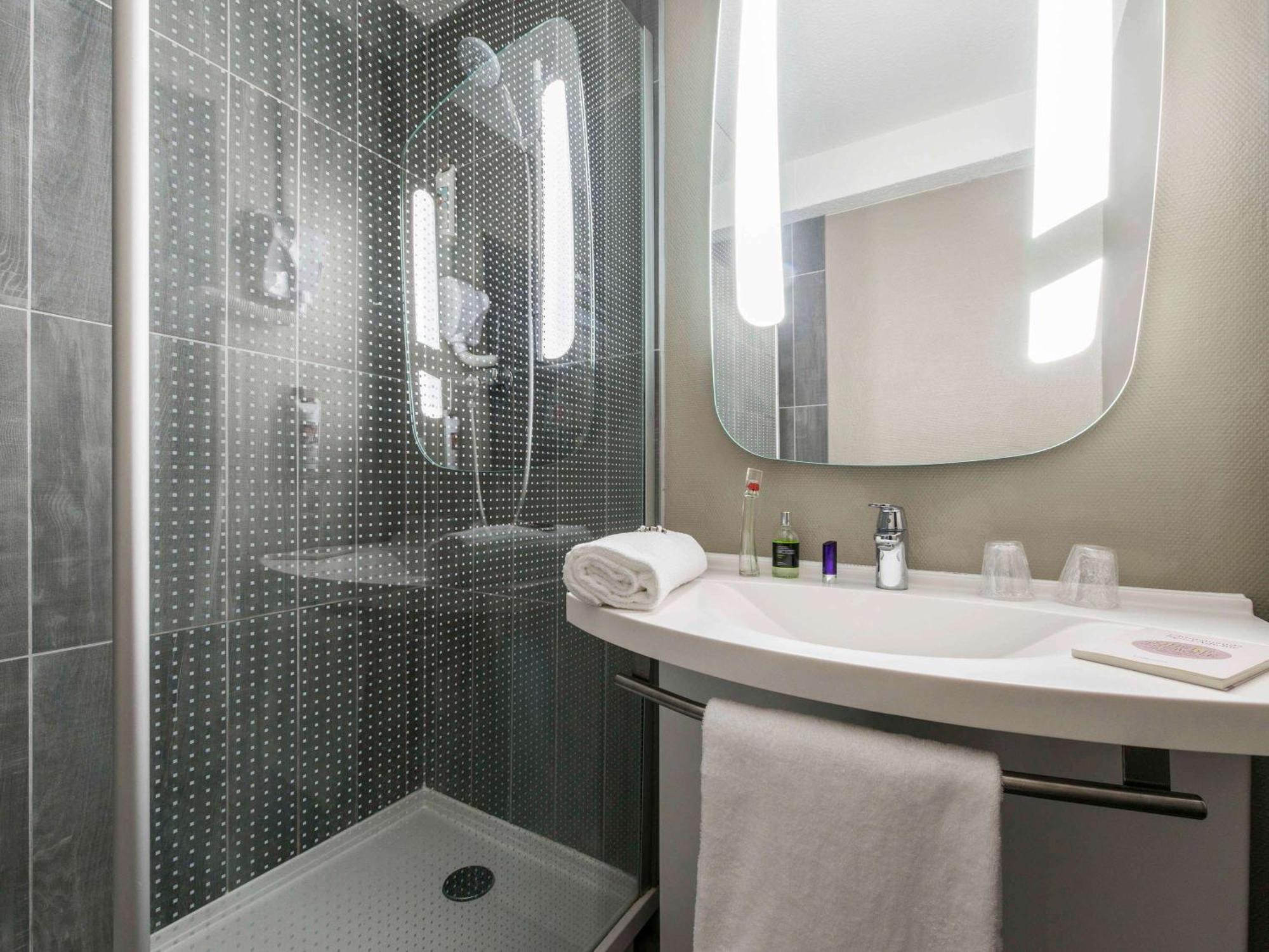 Hotel Ibis Cognac Centre エクステリア 写真