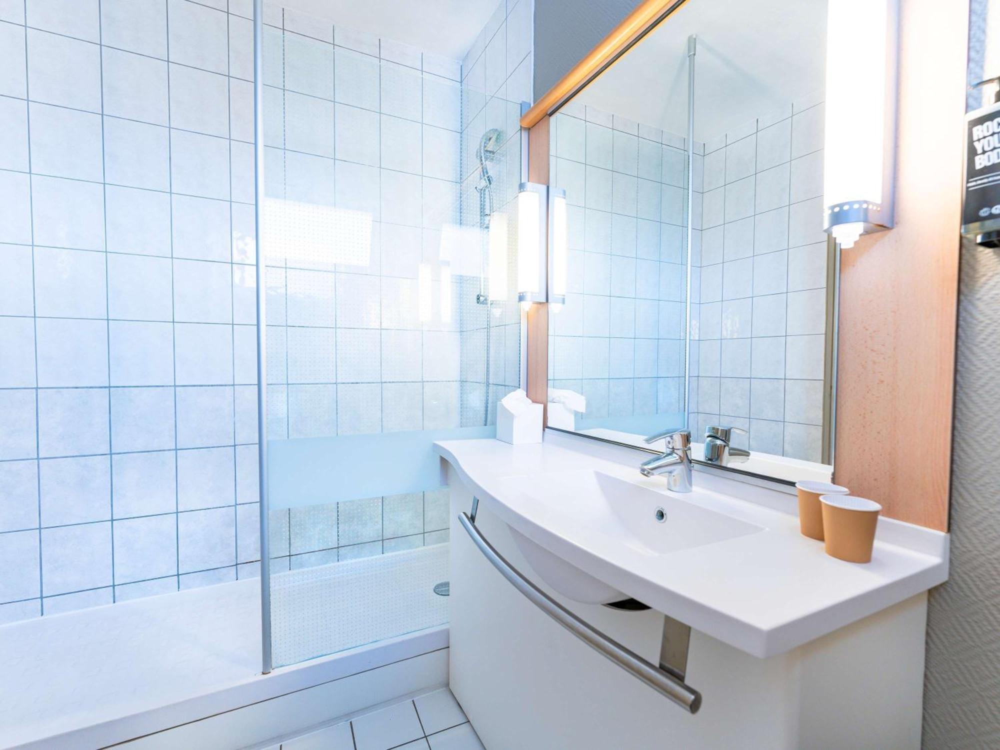 Hotel Ibis Cognac Centre エクステリア 写真
