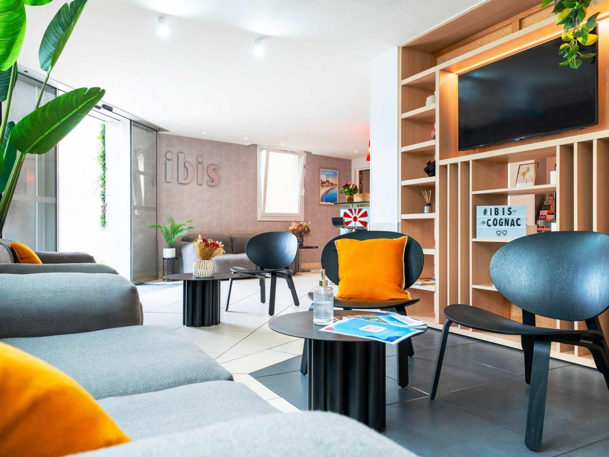 Hotel Ibis Cognac Centre エクステリア 写真